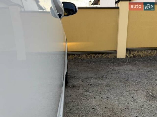 Білий Хендай Kona Electric, об'ємом двигуна 0 л та пробігом 64 тис. км за 16950 $, фото 43 на Automoto.ua