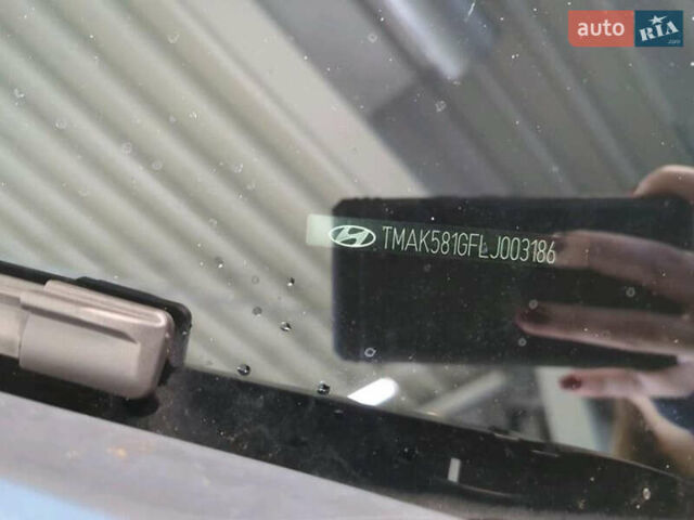 Білий Хендай Kona Electric, об'ємом двигуна 0 л та пробігом 100 тис. км за 19700 $, фото 7 на Automoto.ua