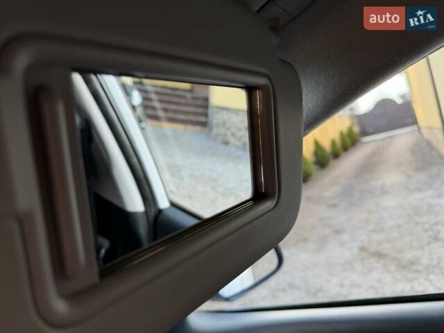 Білий Хендай Kona Electric, об'ємом двигуна 0 л та пробігом 64 тис. км за 16950 $, фото 98 на Automoto.ua