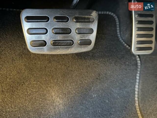 Білий Хендай Kona Electric, об'ємом двигуна 0 л та пробігом 64 тис. км за 16950 $, фото 83 на Automoto.ua