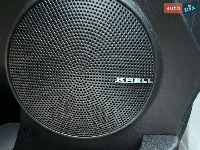 Белый Хендай Kona Electric, объемом двигателя 0 л и пробегом 120 тыс. км за 19550 $, фото 19 на Automoto.ua