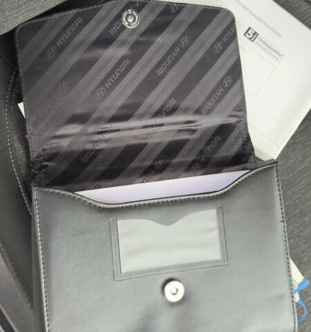 Белый Хендай Kona Electric, объемом двигателя 0 л и пробегом 124 тыс. км за 17494 $, фото 49 на Automoto.ua