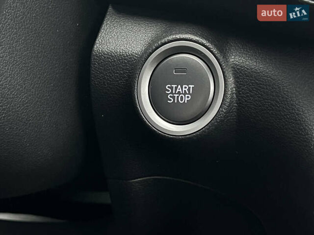 Белый Хендай Kona Electric, объемом двигателя 0 л и пробегом 111 тыс. км за 18570 $, фото 63 на Automoto.ua