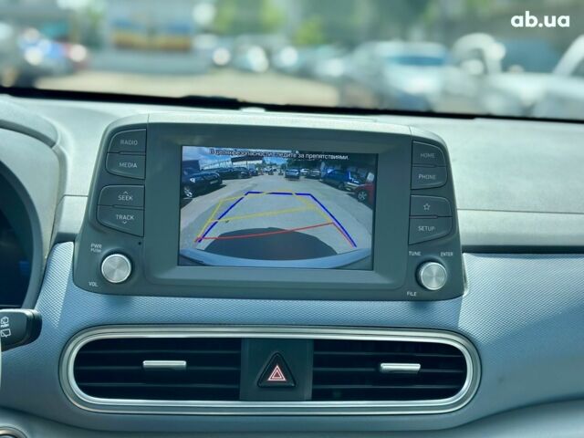 Белый Хендай Kona Electric, объемом двигателя 0 л и пробегом 149 тыс. км за 15350 $, фото 14 на Automoto.ua