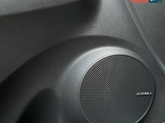 Белый Хендай Kona Electric, объемом двигателя 0 л и пробегом 92 тыс. км за 17950 $, фото 71 на Automoto.ua