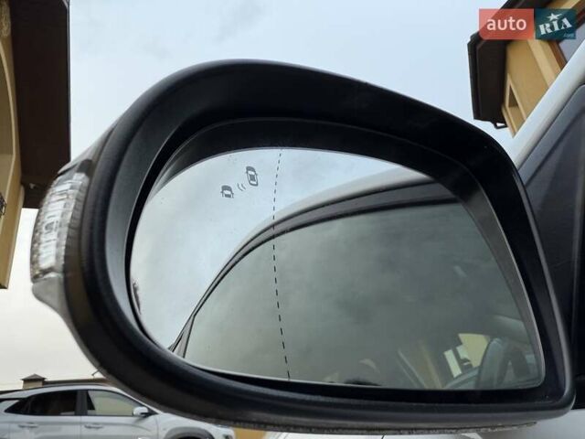 Белый Хендай Kona Electric, объемом двигателя 0 л и пробегом 92 тыс. км за 17950 $, фото 35 на Automoto.ua