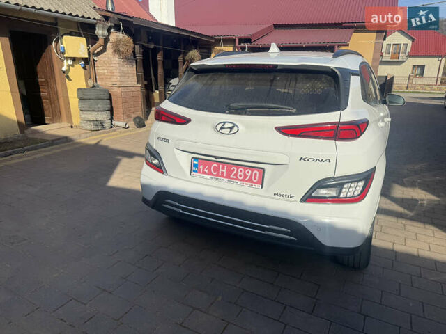 Белый Хендай Kona Electric, объемом двигателя 0 л и пробегом 101 тыс. км за 19800 $, фото 35 на Automoto.ua