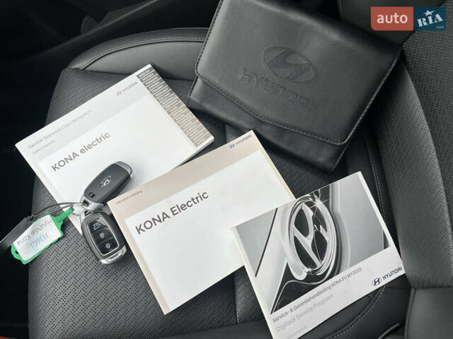 Белый Хендай Kona Electric, объемом двигателя 0 л и пробегом 111 тыс. км за 18570 $, фото 85 на Automoto.ua