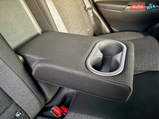 Белый Хендай Kona Electric, объемом двигателя 0 л и пробегом 78 тыс. км за 17250 $, фото 83 на Automoto.ua