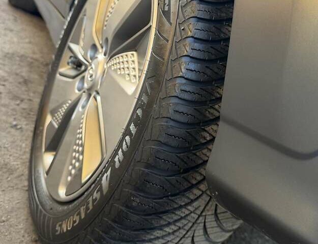 Білий Хендай Kona Electric, об'ємом двигуна 0 л та пробігом 64 тис. км за 16950 $, фото 36 на Automoto.ua