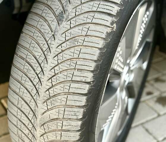 Белый Хендай Kona Electric, объемом двигателя 0 л и пробегом 78 тыс. км за 17250 $, фото 34 на Automoto.ua