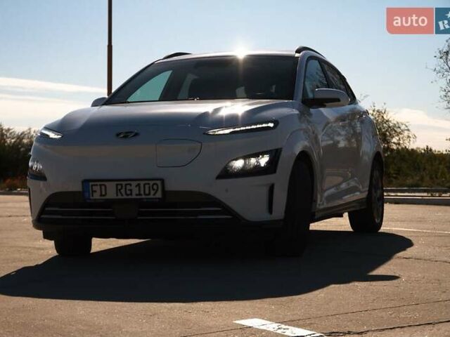 Білий Хендай Kona Electric, об'ємом двигуна 0 л та пробігом 130 тис. км за 22000 $, фото 30 на Automoto.ua