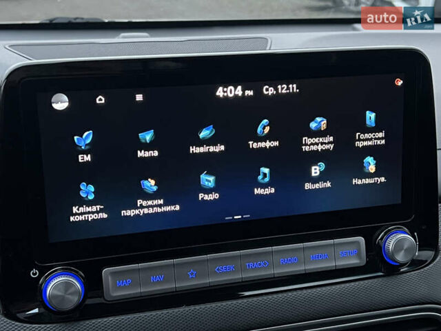 Білий Хендай Kona Electric, об'ємом двигуна 0 л та пробігом 70 тис. км за 19828 $, фото 76 на Automoto.ua