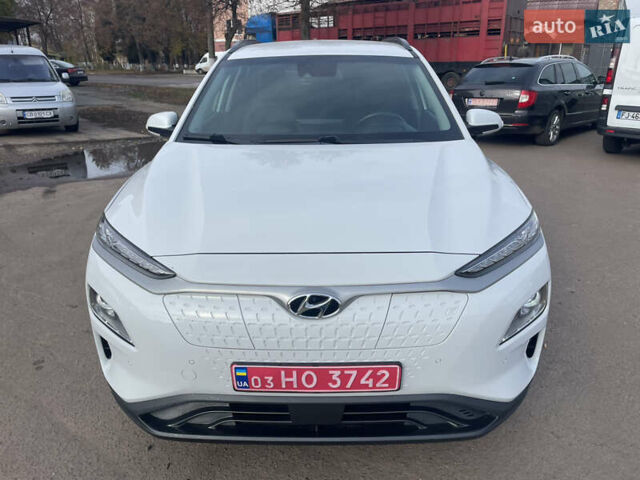 Белый Хендай Kona Electric, объемом двигателя 0 л и пробегом 117 тыс. км за 16500 $, фото 5 на Automoto.ua