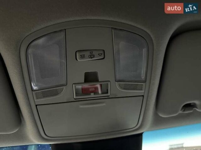 Белый Хендай Kona Electric, объемом двигателя 0 л и пробегом 92 тыс. км за 17950 $, фото 84 на Automoto.ua