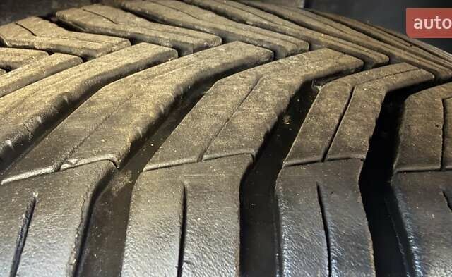 Білий Хендай Kona Electric, об'ємом двигуна 0 л та пробігом 64 тис. км за 16950 $, фото 51 на Automoto.ua