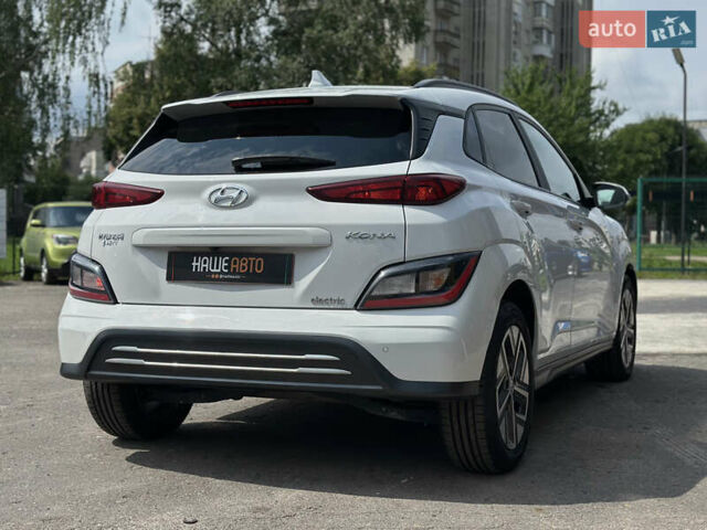 Білий Хендай Kona Electric, об'ємом двигуна 0 л та пробігом 93 тис. км за 18900 $, фото 22 на Automoto.ua