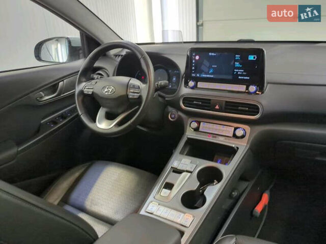 Білий Хендай Kona Electric, об'ємом двигуна 0 л та пробігом 100 тис. км за 19700 $, фото 5 на Automoto.ua