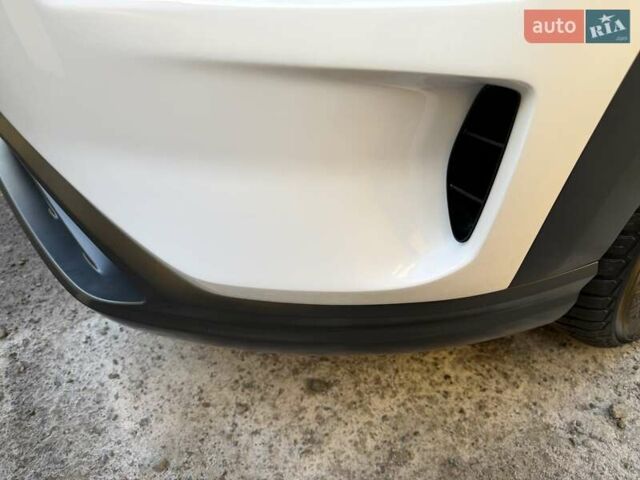 Білий Хендай Kona Electric, об'ємом двигуна 0 л та пробігом 64 тис. км за 16950 $, фото 19 на Automoto.ua