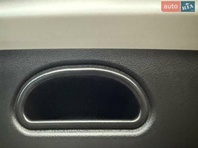 Белый Хендай Kona Electric, объемом двигателя 0 л и пробегом 92 тыс. км за 17950 $, фото 103 на Automoto.ua