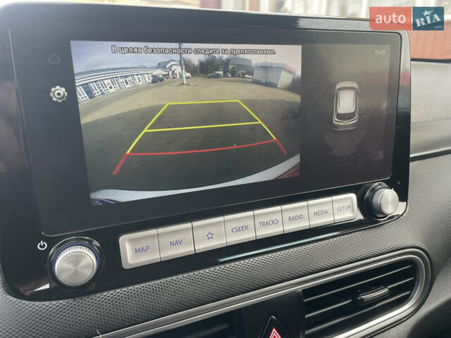 Белый Хендай Kona Electric, объемом двигателя 0 л и пробегом 117 тыс. км за 16500 $, фото 36 на Automoto.ua