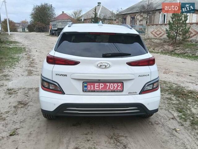 Білий Хендай Kona Electric, об'ємом двигуна 0 л та пробігом 59 тис. км за 17200 $, фото 2 на Automoto.ua