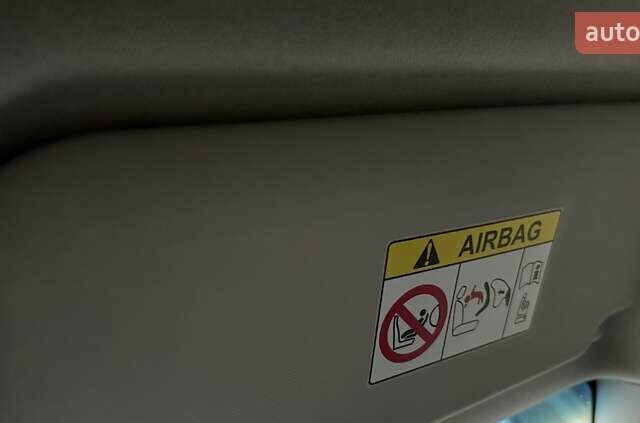 Белый Хендай Kona Electric, объемом двигателя 0 л и пробегом 92 тыс. км за 17950 $, фото 82 на Automoto.ua