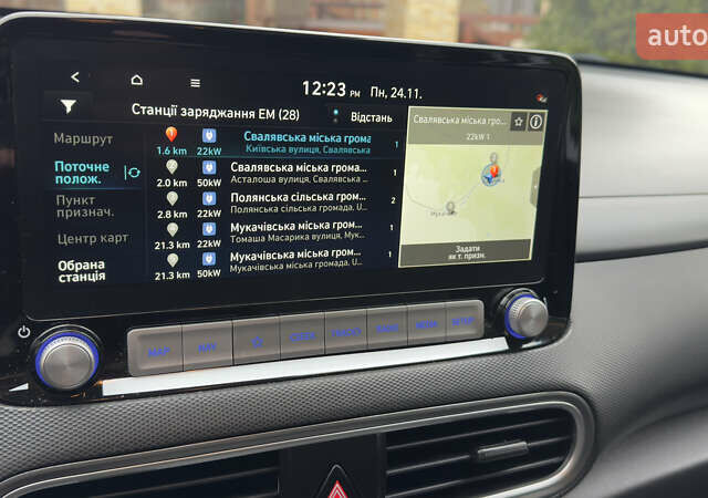 Белый Хендай Kona Electric, объемом двигателя 0 л и пробегом 124 тыс. км за 17494 $, фото 84 на Automoto.ua