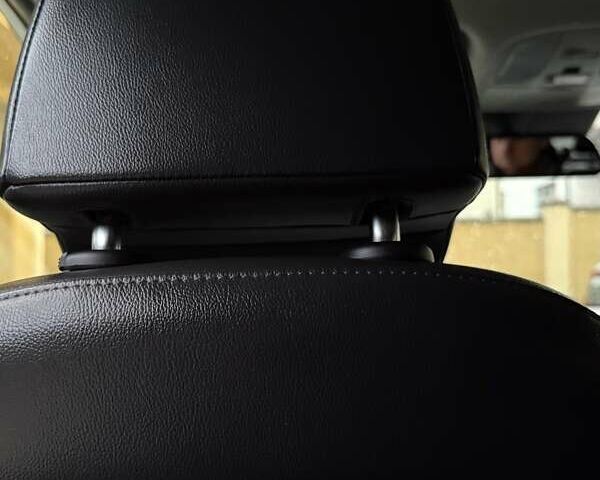 Белый Хендай Kona Electric, объемом двигателя 0 л и пробегом 92 тыс. км за 17950 $, фото 100 на Automoto.ua