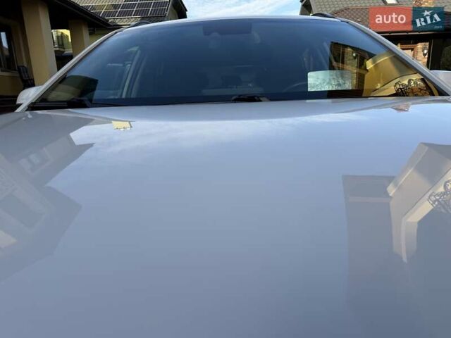 Білий Хендай Kona Electric, об'ємом двигуна 0 л та пробігом 64 тис. км за 16950 $, фото 15 на Automoto.ua