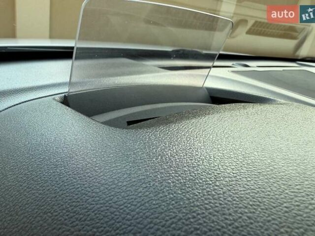 Білий Хендай Kona Electric, об'ємом двигуна 0 л та пробігом 64 тис. км за 16950 $, фото 84 на Automoto.ua