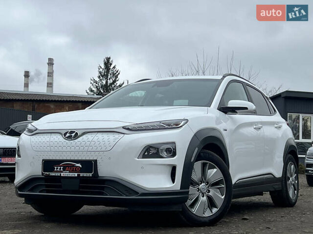 Белый Хендай Kona Electric, объемом двигателя 0 л и пробегом 111 тыс. км за 18570 $, фото 3 на Automoto.ua