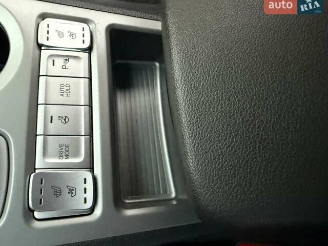 Белый Хендай Kona Electric, объемом двигателя 0 л и пробегом 92 тыс. км за 17950 $, фото 55 на Automoto.ua