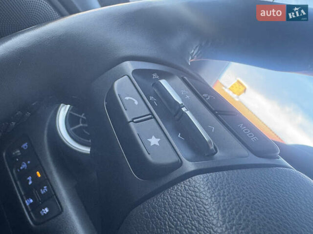 Белый Хендай Kona Electric, объемом двигателя 0 л и пробегом 101 тыс. км за 19800 $, фото 21 на Automoto.ua