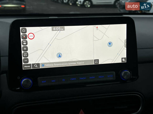 Білий Хендай Kona Electric, об'ємом двигуна 0 л та пробігом 70 тис. км за 19828 $, фото 65 на Automoto.ua