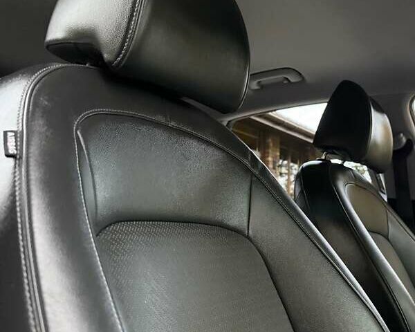 Белый Хендай Kona Electric, объемом двигателя 0 л и пробегом 92 тыс. км за 17950 $, фото 70 на Automoto.ua