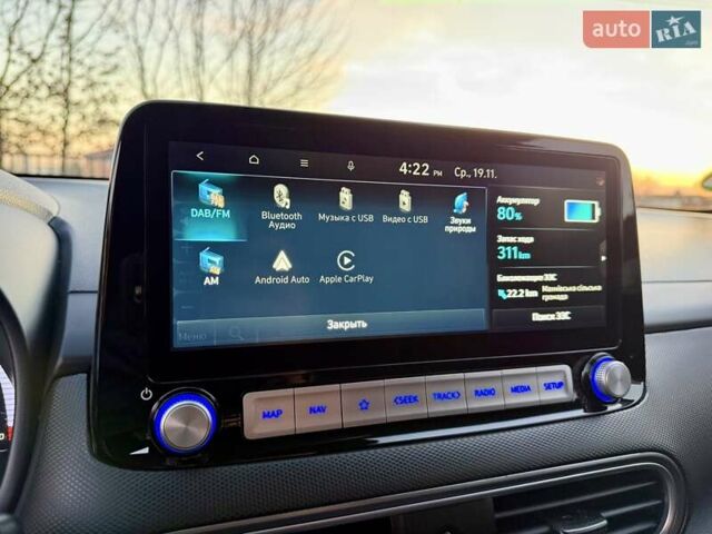 Белый Хендай Kona Electric, объемом двигателя 0 л и пробегом 78 тыс. км за 17250 $, фото 62 на Automoto.ua