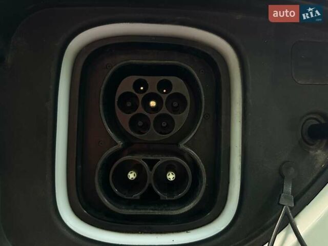 Белый Хендай Kona Electric, объемом двигателя 0 л и пробегом 108 тыс. км за 20900 $, фото 14 на Automoto.ua