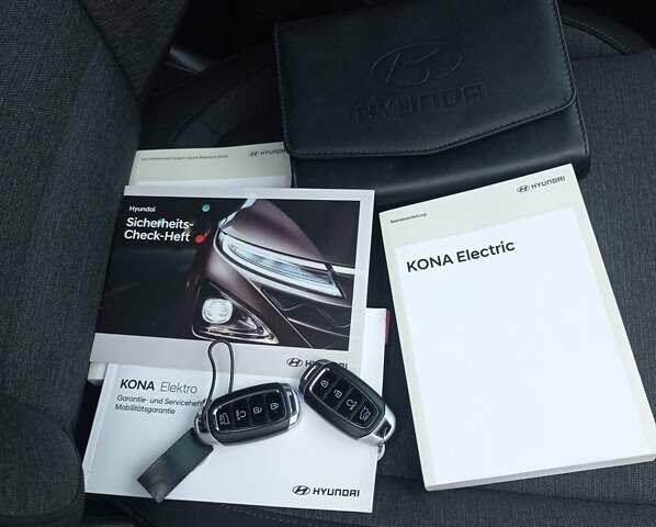 Белый Хендай Kona Electric, объемом двигателя 0 л и пробегом 42 тыс. км за 17500 $, фото 28 на Automoto.ua