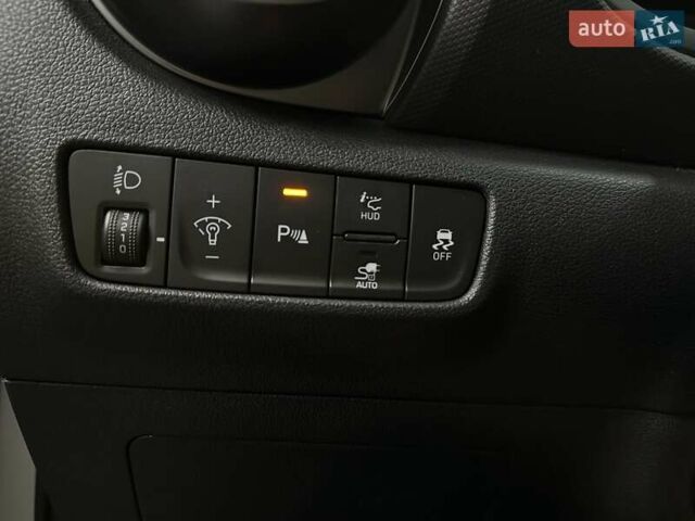 Белый Хендай Kona Electric, объемом двигателя 0 л и пробегом 108 тыс. км за 20900 $, фото 37 на Automoto.ua