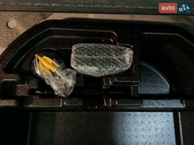 Белый Хендай Kona Electric, объемом двигателя 0 л и пробегом 108 тыс. км за 20900 $, фото 71 на Automoto.ua