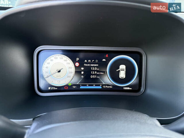 Білий Хендай Kona Electric, об'ємом двигуна 0 л та пробігом 15 тис. км за 24000 $, фото 5 на Automoto.ua