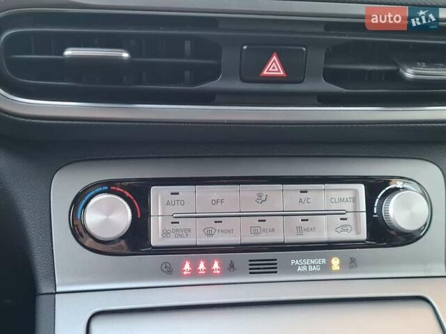 Белый Хендай Kona Electric, объемом двигателя 0 л и пробегом 60 тыс. км за 17700 $, фото 17 на Automoto.ua