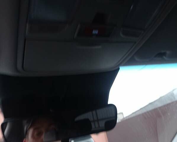 Белый Хендай Kona Electric, объемом двигателя 0 л и пробегом 42 тыс. км за 17500 $, фото 22 на Automoto.ua