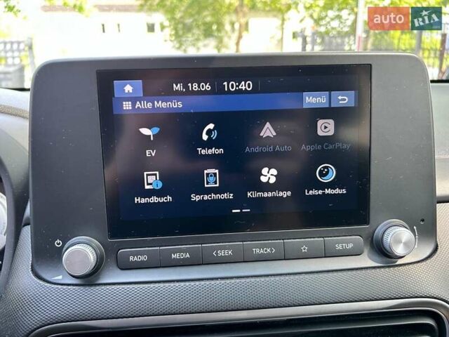 Белый Хендай Kona Electric, объемом двигателя 0 л и пробегом 42 тыс. км за 13000 $, фото 25 на Automoto.ua
