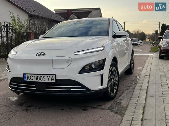 Белый Хендай Kona Electric, объемом двигателя 0 л и пробегом 39 тыс. км за 19100 $, фото 16 на Automoto.ua