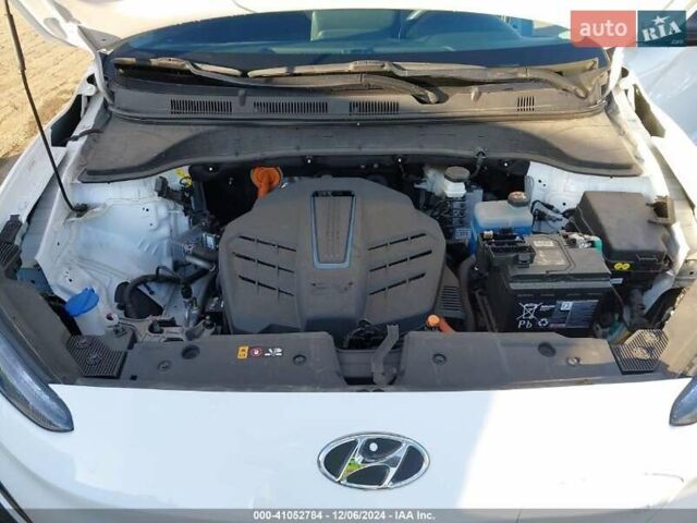 Белый Хендай Kona Electric, объемом двигателя 0 л и пробегом 40 тыс. км за 7800 $, фото 10 на Automoto.ua