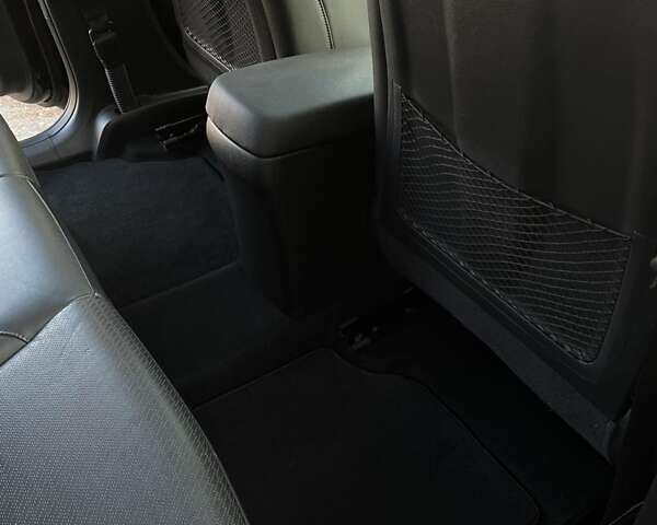 Черный Хендай Kona Electric, объемом двигателя 0 л и пробегом 100 тыс. км за 16999 $, фото 19 на Automoto.ua