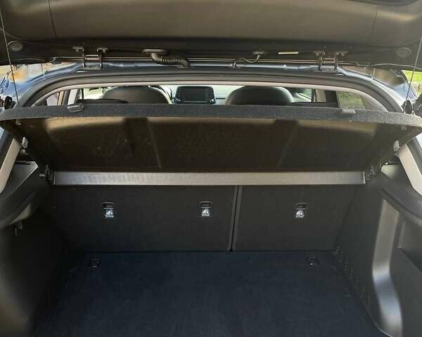 Черный Хендай Kona Electric, объемом двигателя 0 л и пробегом 100 тыс. км за 16999 $, фото 9 на Automoto.ua