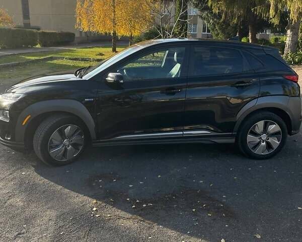 Черный Хендай Kona Electric, объемом двигателя 0 л и пробегом 100 тыс. км за 16999 $, фото 8 на Automoto.ua